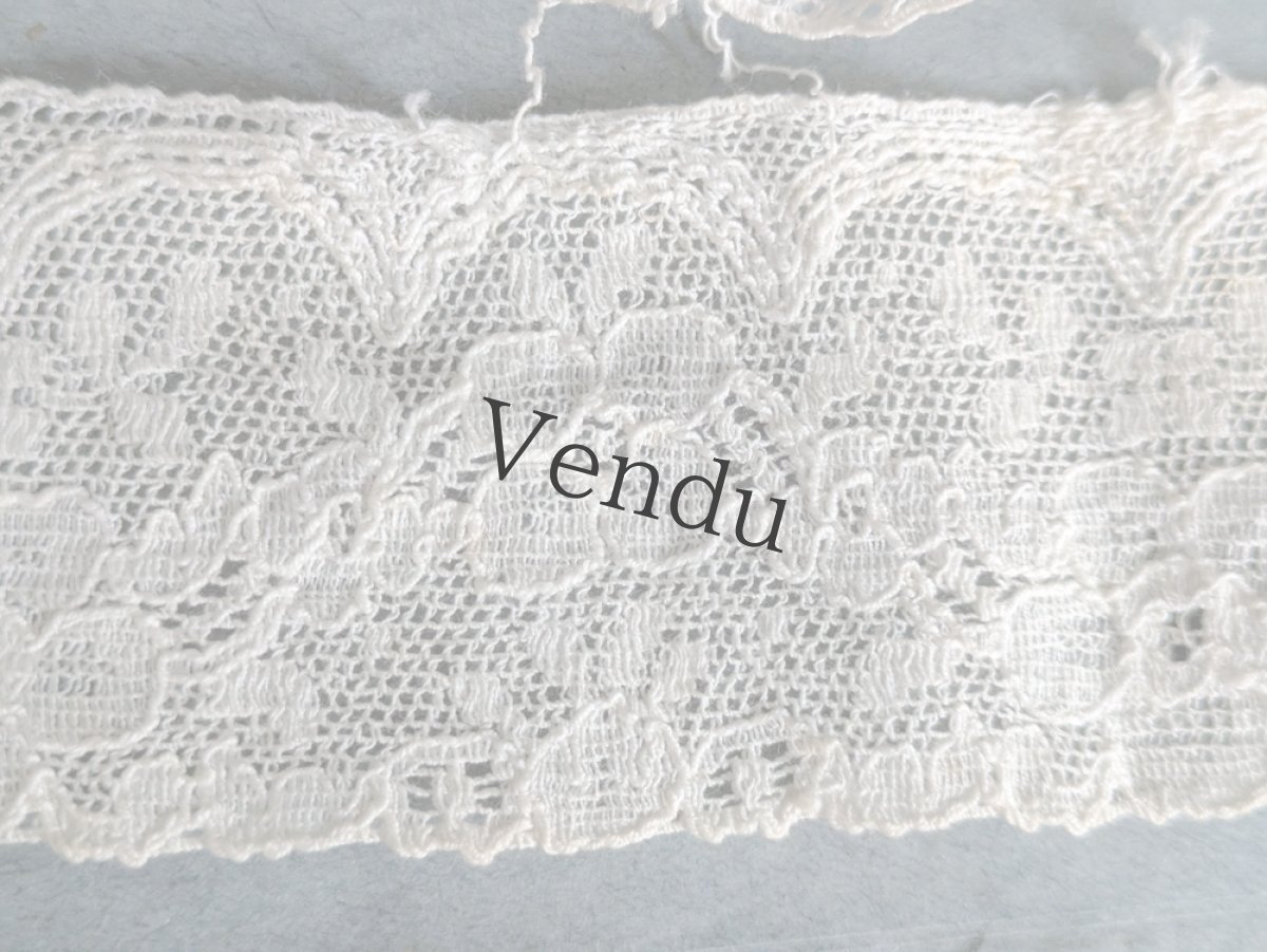 画像7: フランスアンティーク　花柄 円形レース 73cm（146cm） (7)