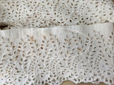 画像6: フランスヴィンテージ 円形状カットワーク刺繍スカラップレース 130cm (6)