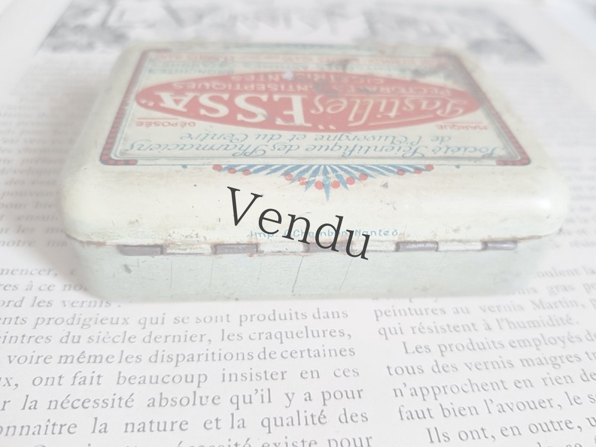 画像8: アンティーク　Tin缶入り　貝ボタンアソート (8)