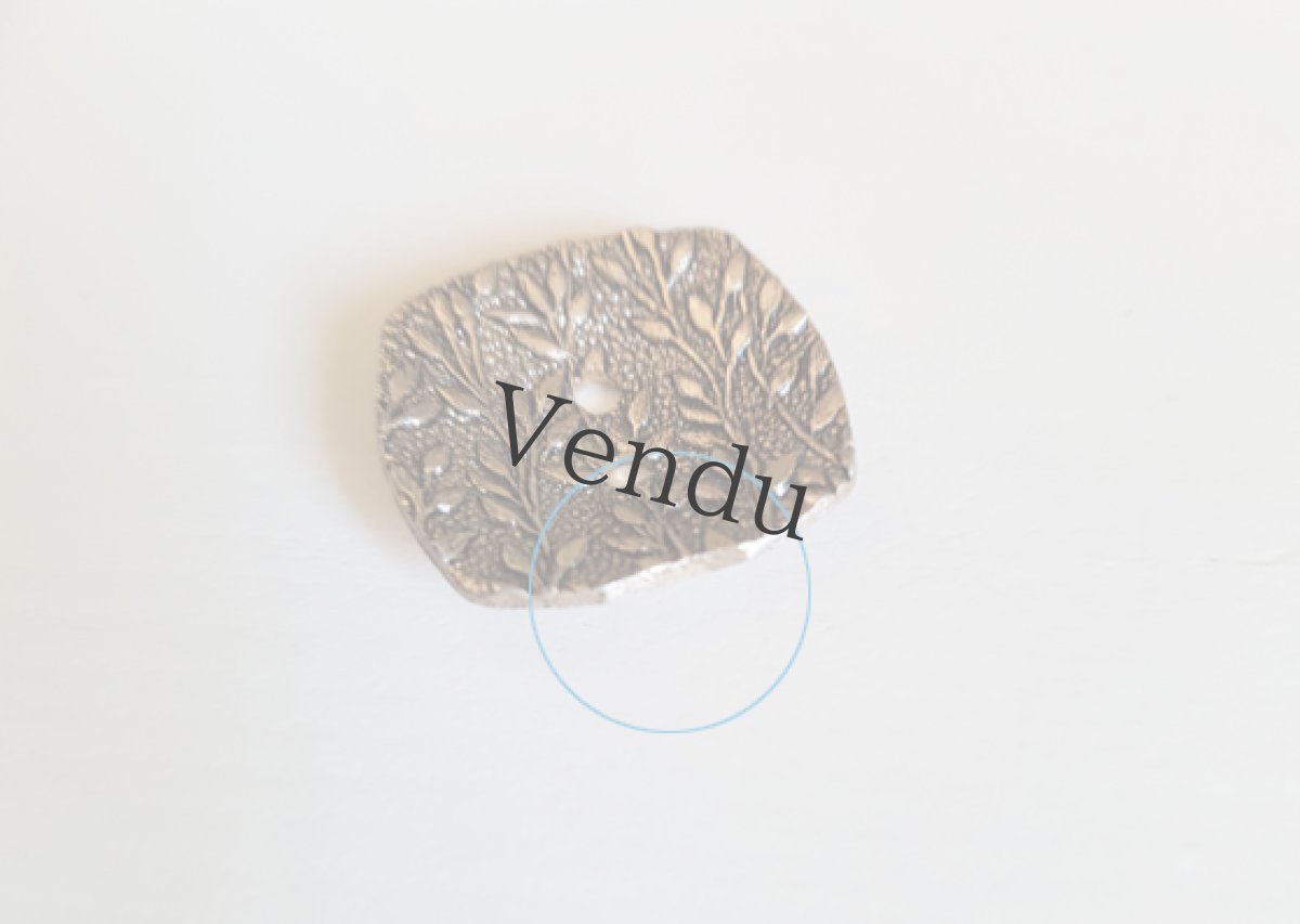 画像5: ヴィンテージ　植物柄のゴールドメタルボタン 大小３個セット (5)