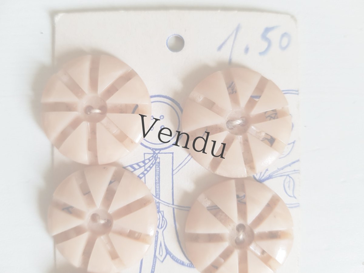 画像2: フランスヴィンテージ　ボタンシート M.F.A.N 21mm (2)