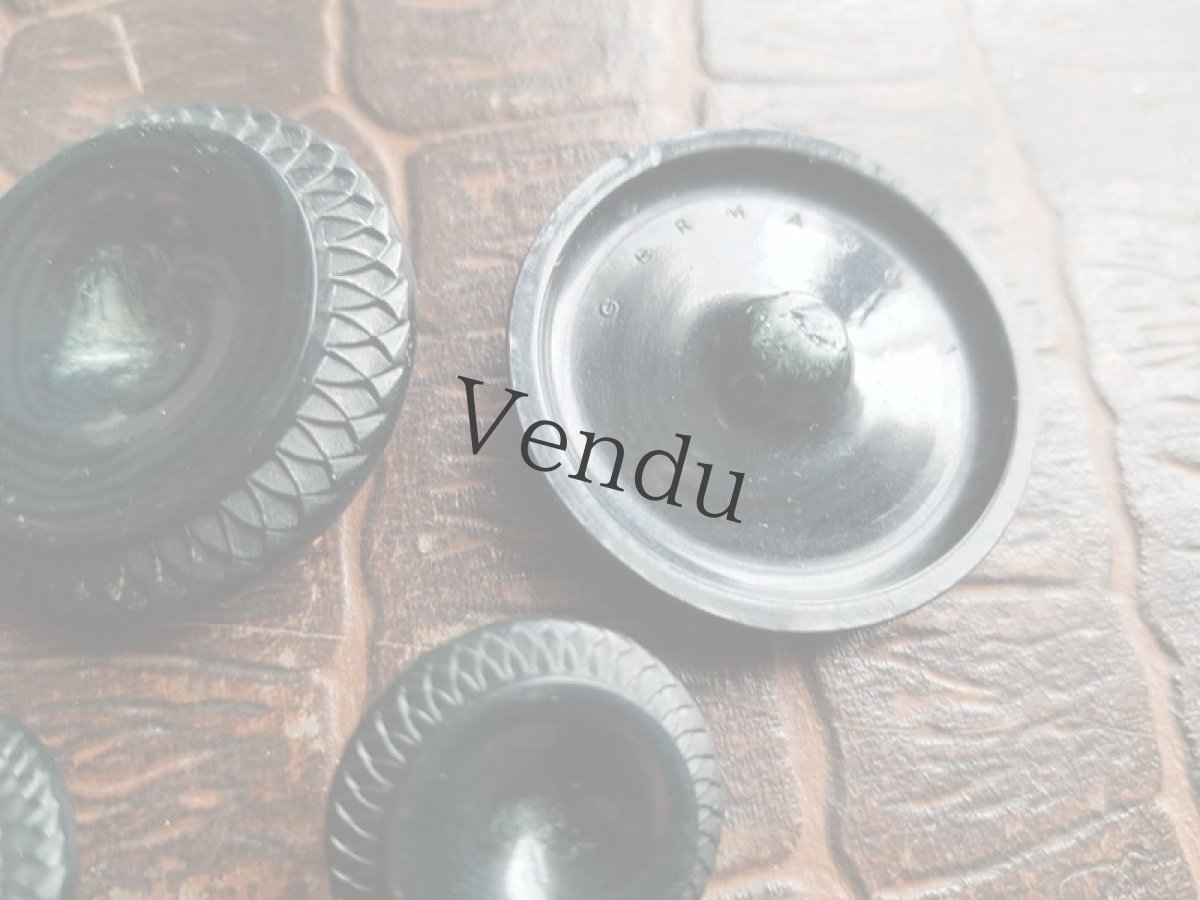 画像6: ドイツヴィンテージ　深緑マーブルボタン　大小７個セット (6)