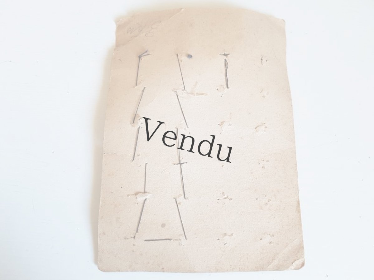 画像7: ヴィンテージ　オリエンタルなボタンシート白 (7)