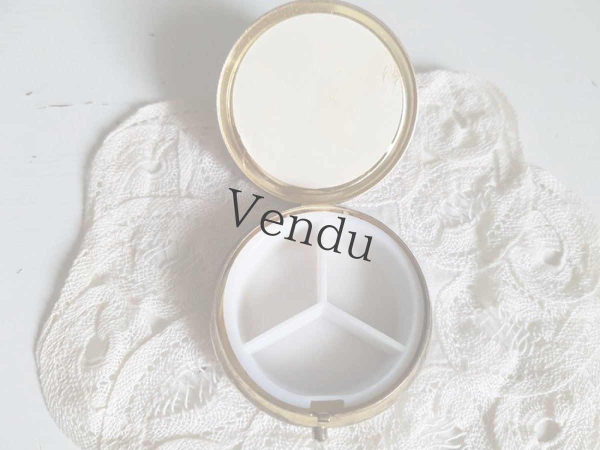 画像3: ヴィンテージ　乙女のピルケース (3)