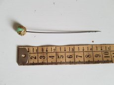画像5: ヴィンテージ　エメラルドカラーのハットピン 9.2cm (5)