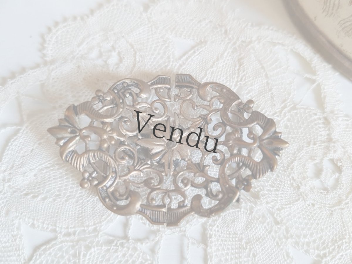 画像3: アンティーク　透かし模様のバックル (3)