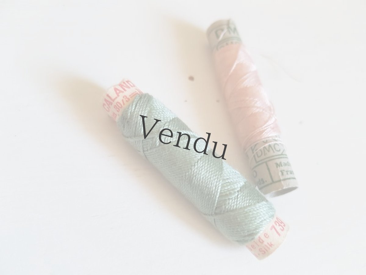 画像3: アンティーク　筒状糸巻き　絹糸混の２色セット (3)