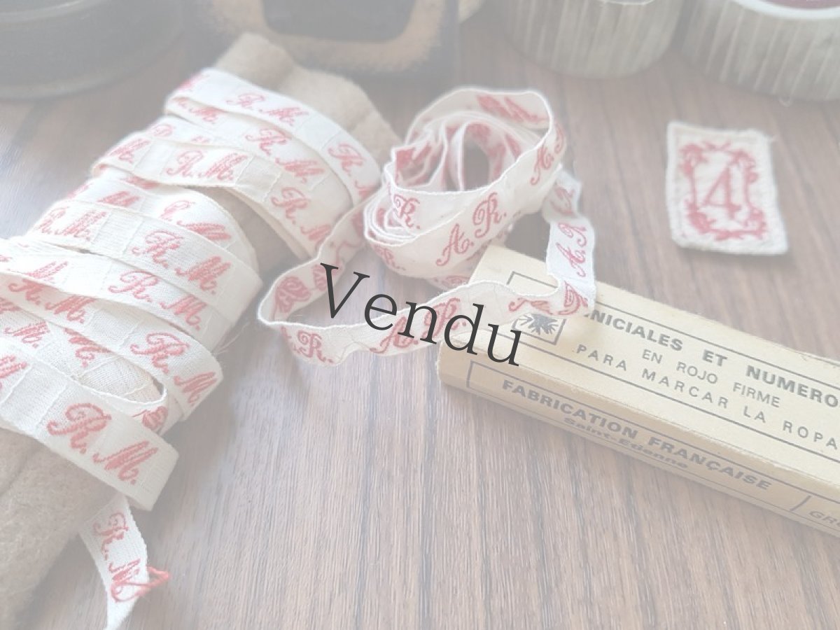 画像5: アンティーク　イニシャルテープリボン箱入り2本組み 《CP》 (5)