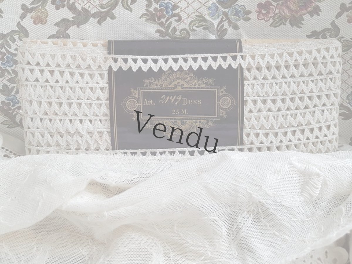 画像2: アンティーク　ラベル付き未使用レースブレード (2)