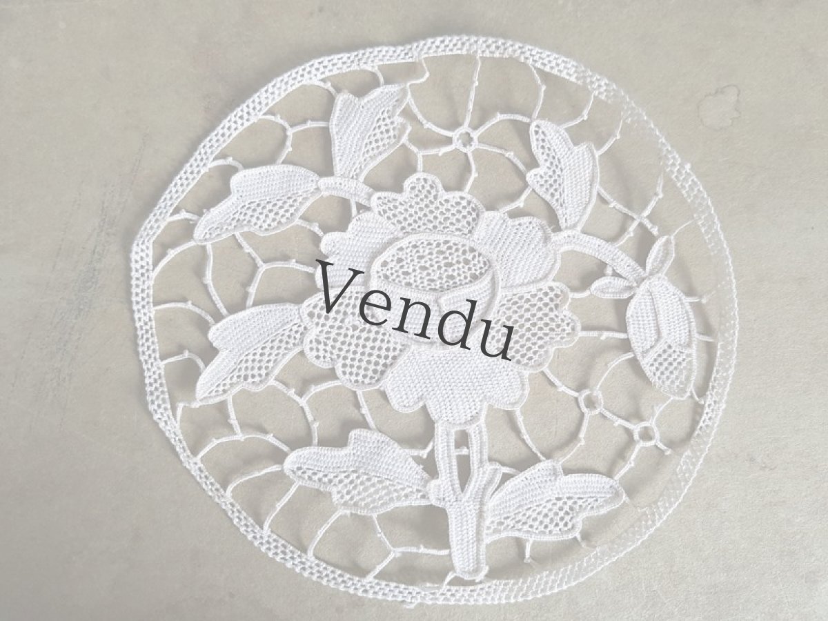 画像2: ヴィンテージ　レースモチーフ　カメリア (2)