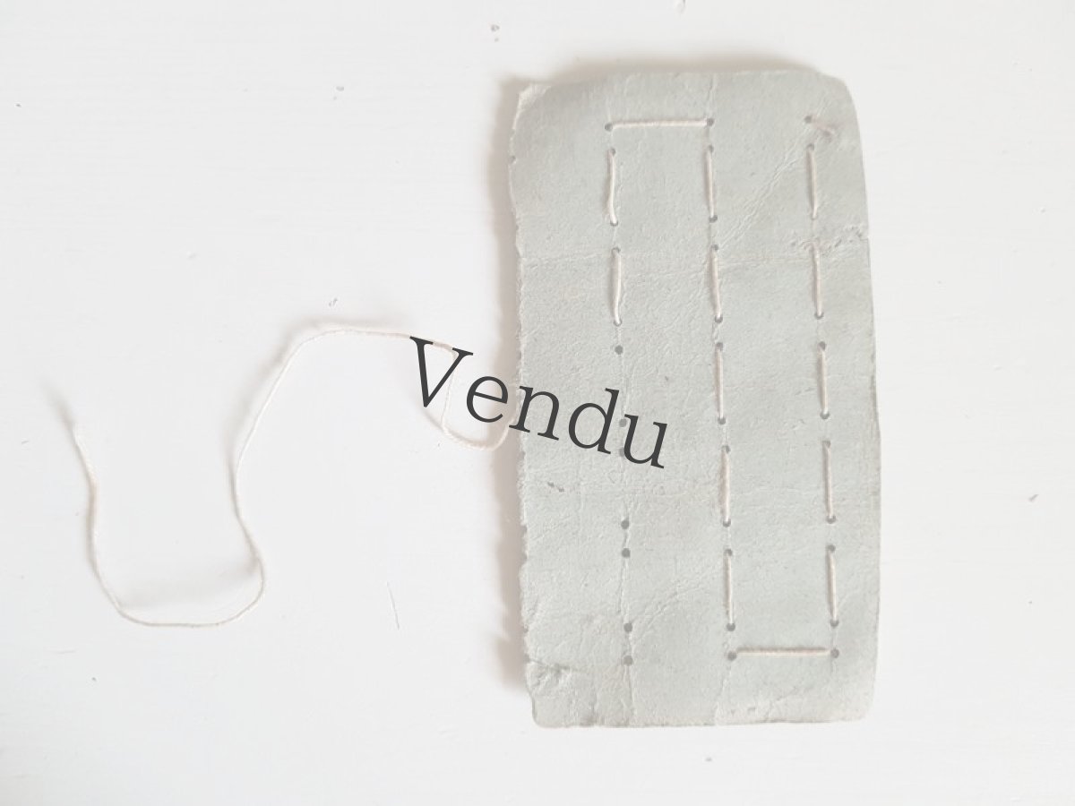 画像5: アンティーク　ミルクガラスボタンシート6mm (5)