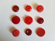画像1: フランスヴィンテージ　赤いボタンセット (1)