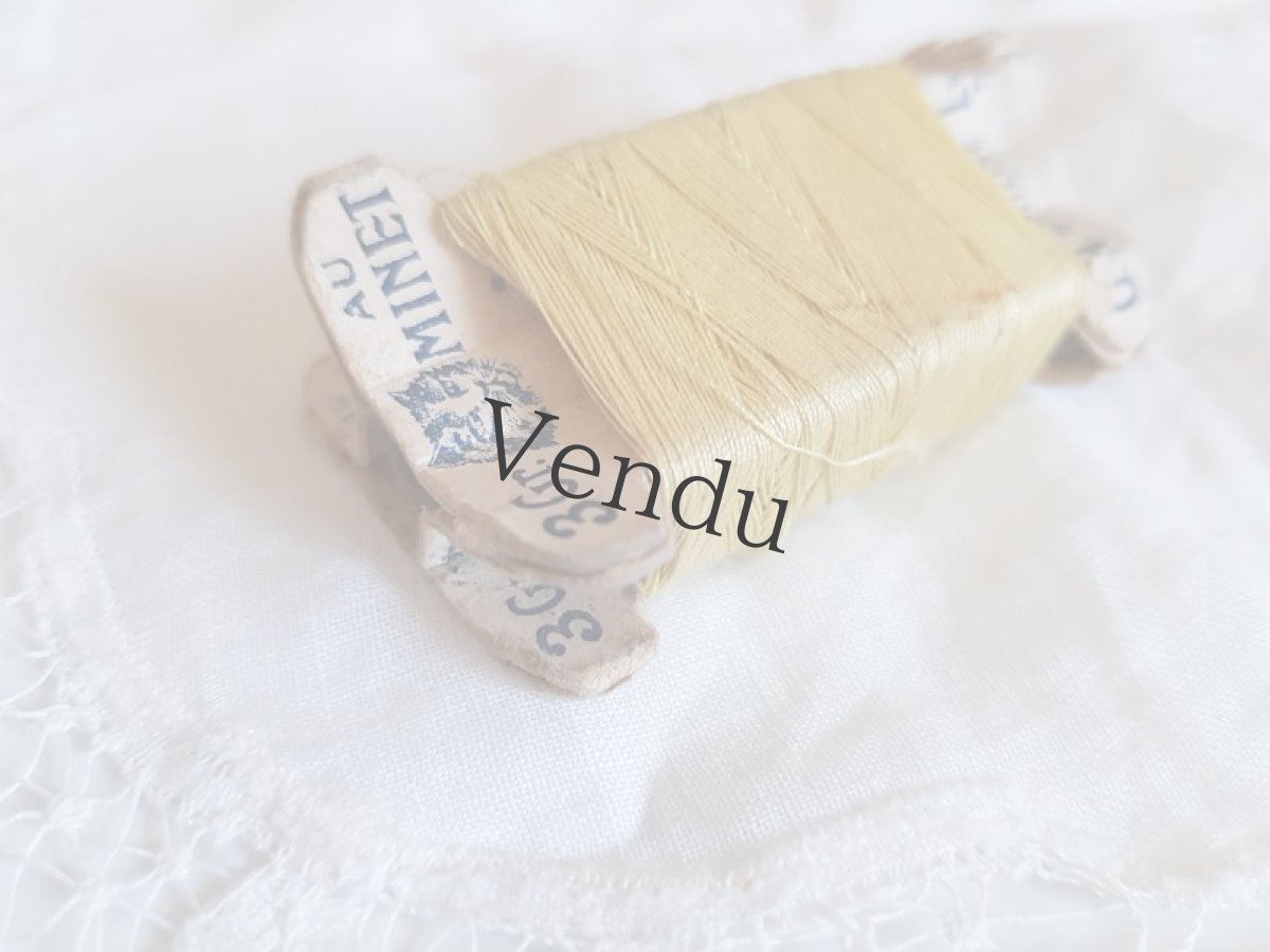 画像3: フランスヴィンテージ　ねこの立体糸巻き　ミモザ (3)