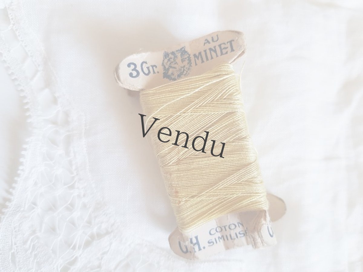 画像2: フランスヴィンテージ　ねこの立体糸巻き　ミモザ (2)