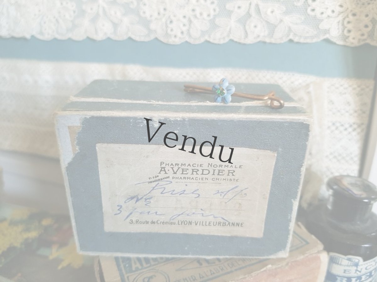 画像2: フランスアンティーク　お花のピン　ブルー (2)