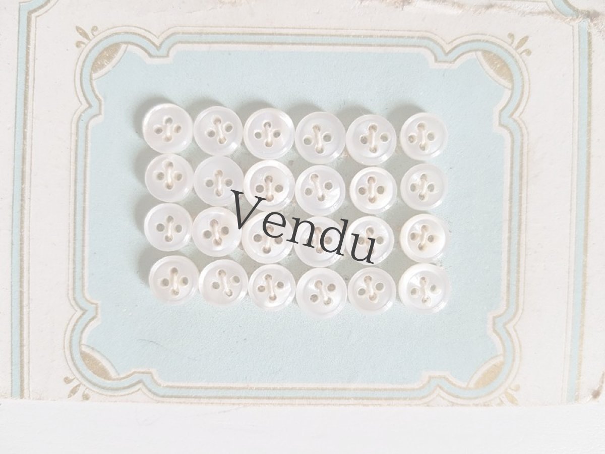 画像5: フランスアンティーク　GALERIES LAFAYETTEのドール用貝ボタンシート (5)