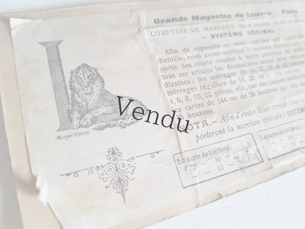 画像10: フランスアンティーク　Les Grands Magasins du Louvreのボタンシート 12mm (10)