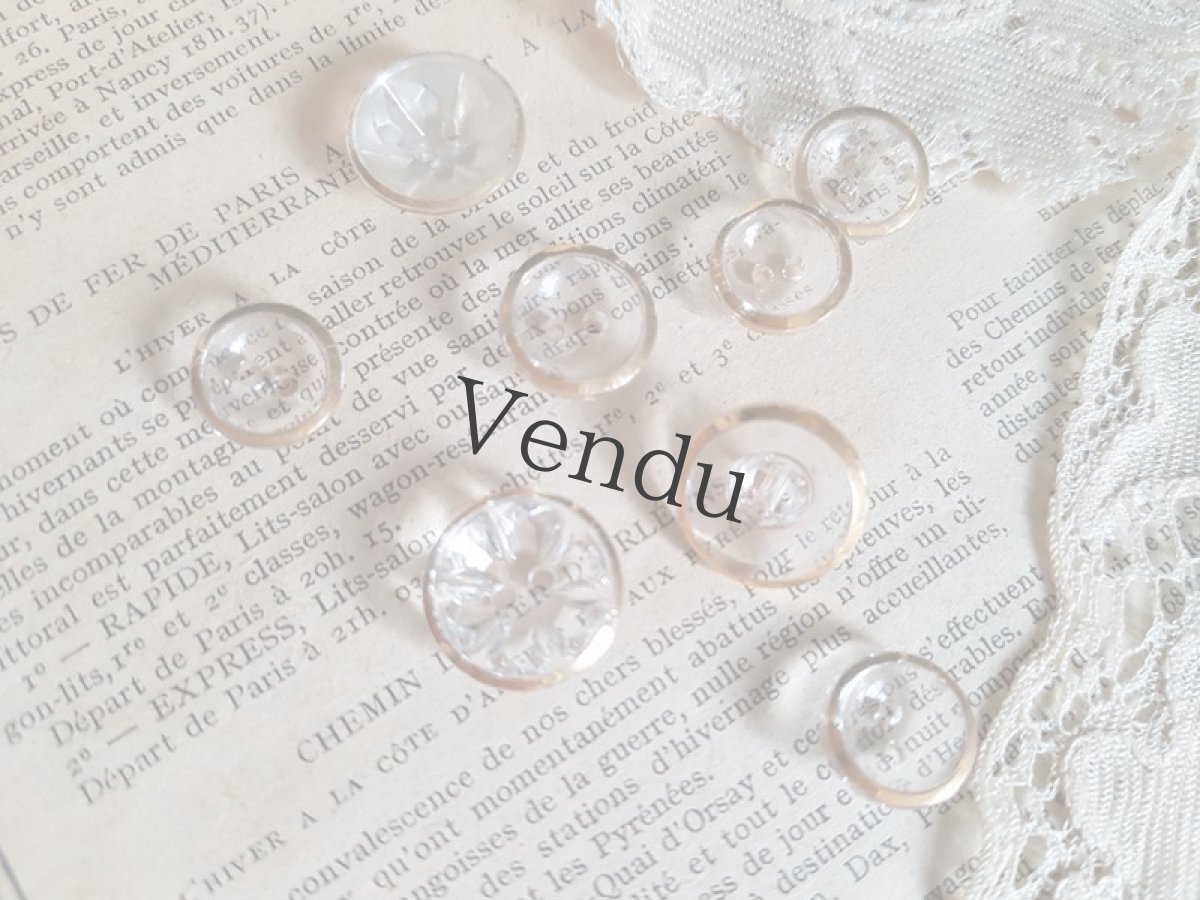 画像2: フランスアンティーク　ゴールドペイントガラスボタン　アソート (2)