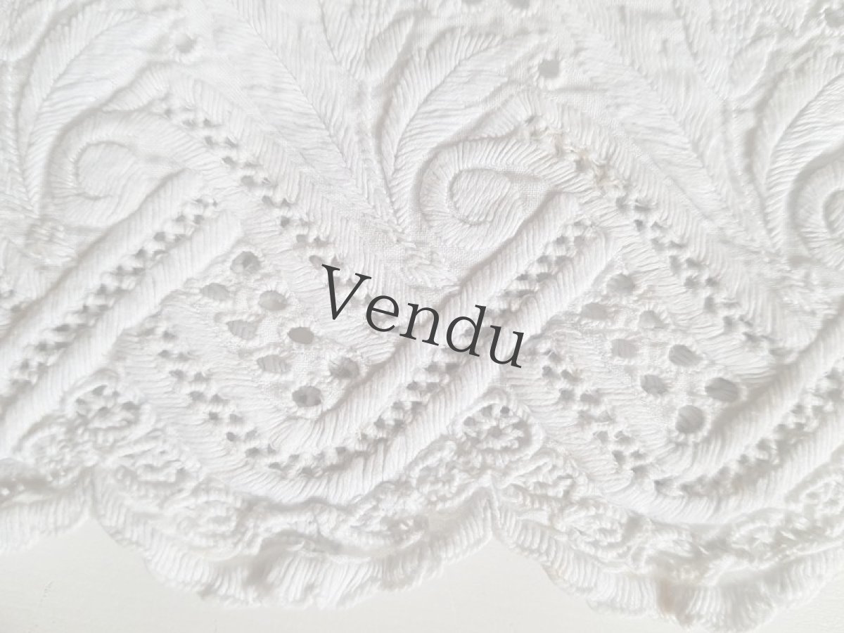 画像8: フランスアンティーク　カットワーク刺繍　大きな端切れ2種セット (8)