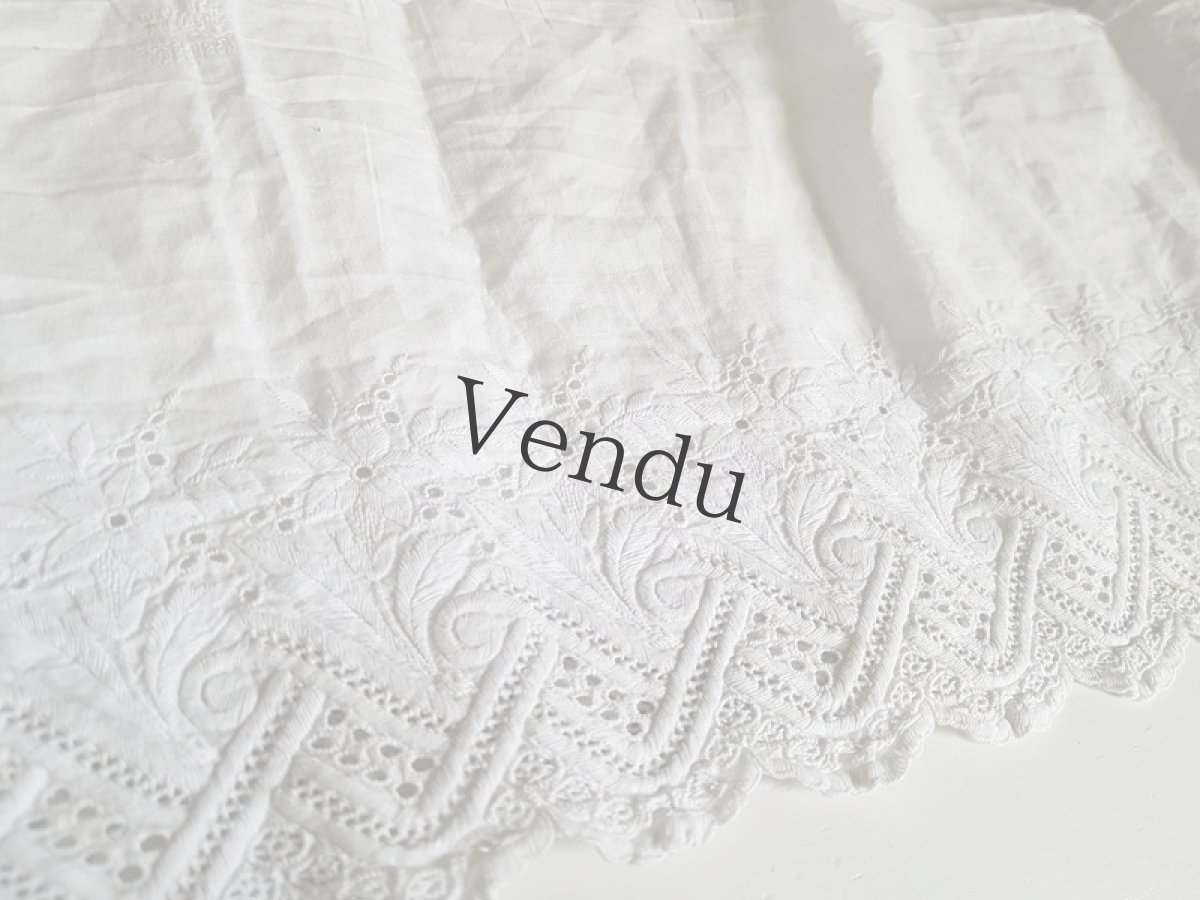 画像9: フランスアンティーク　カットワーク刺繍　大きな端切れ2種セット (9)