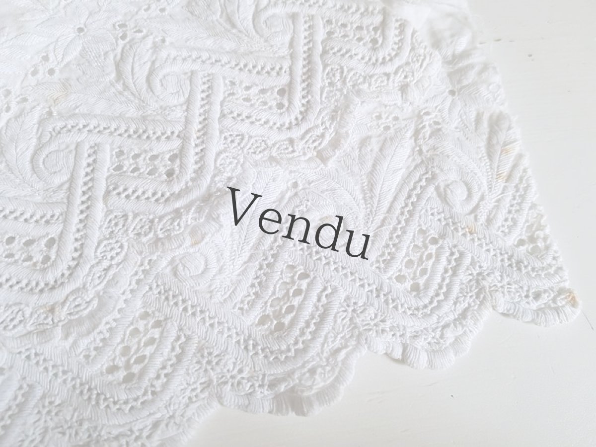 画像10: フランスアンティーク　カットワーク刺繍　大きな端切れ2種セット (10)