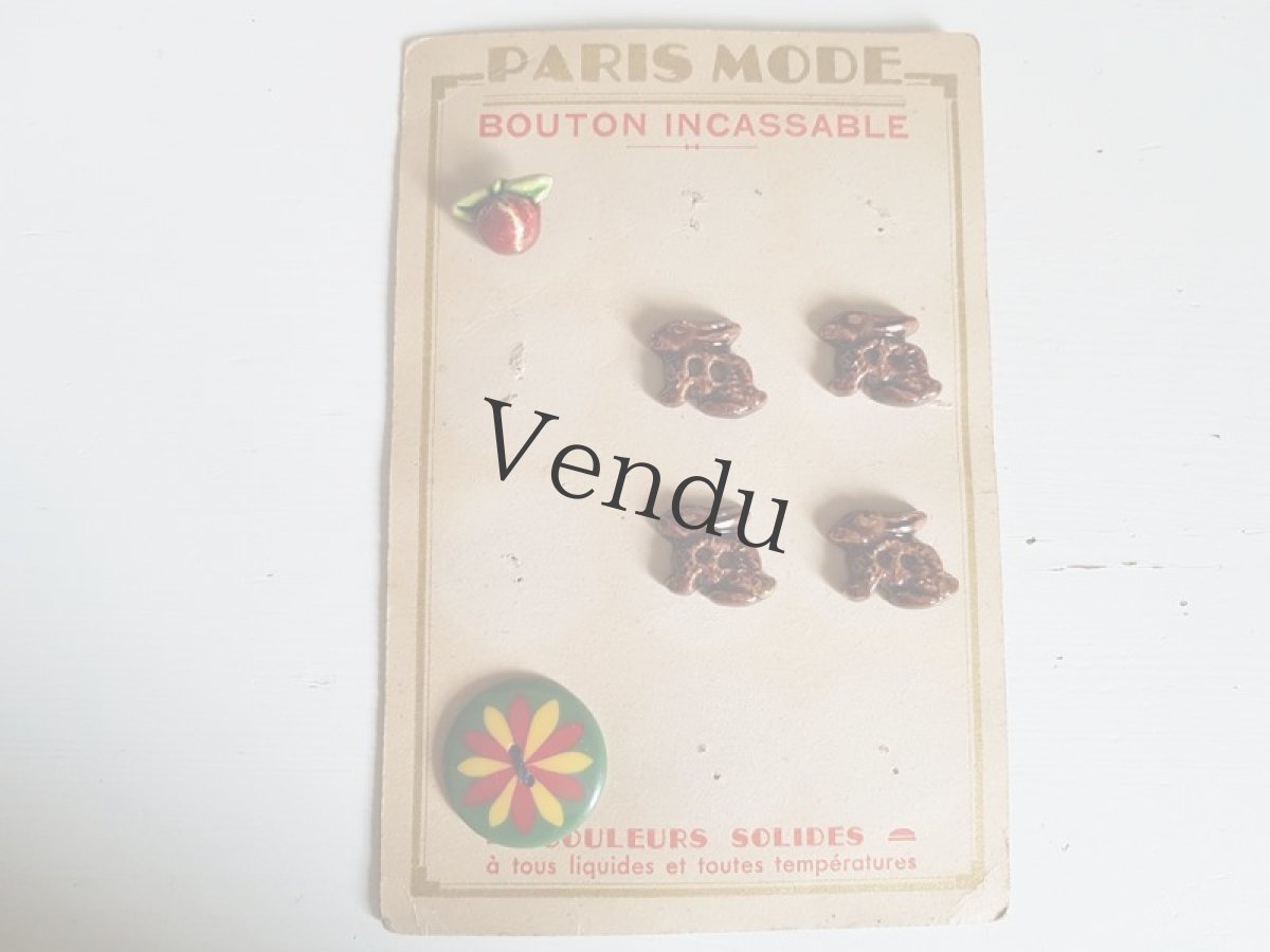 画像2: フランスヴィンテージ　陶器のボタン果実と兎 (2)