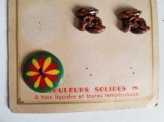 画像4: フランスヴィンテージ　陶器のボタン果実と兎 (4)