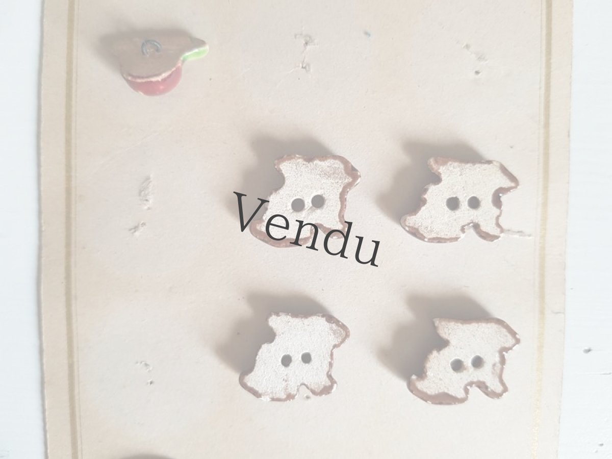 画像7: フランスヴィンテージ　陶器のボタン果実と兎 (7)