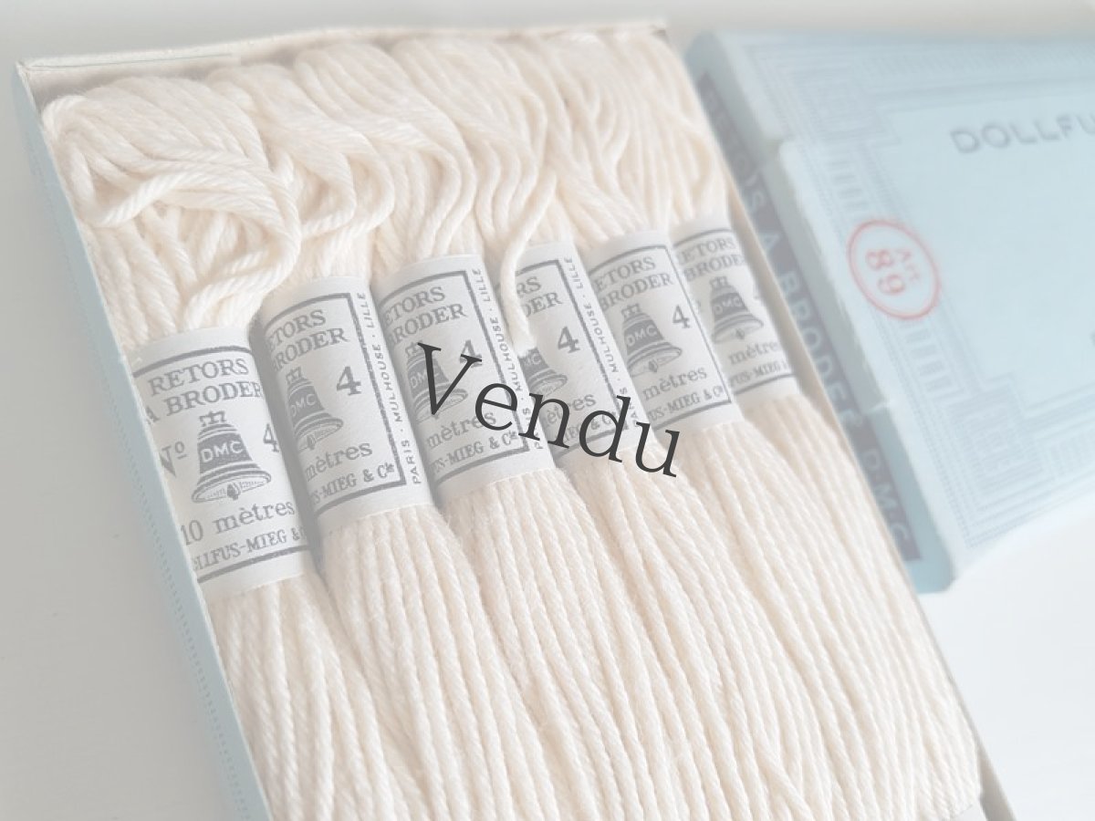 画像1: フランスヴィンテージ　DMC刺繍糸No.4 エクリュ12本セット (1)