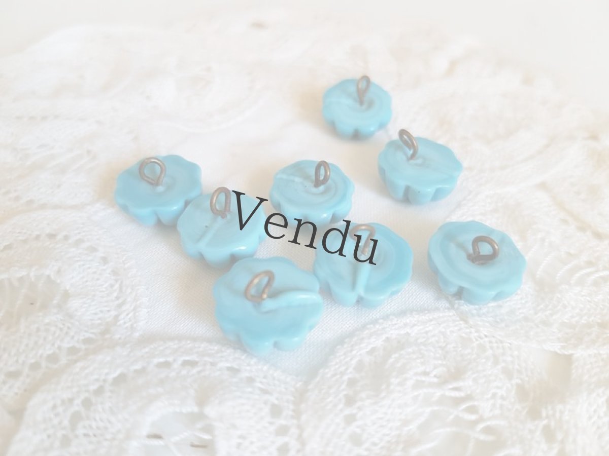 画像7: フランスヴィンテージ　青いガラスのお花ボタン12mm (7)