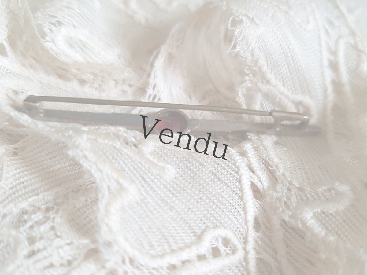 画像5: フランスアンティーク　グロゼイユ色のラインストーンブローチ (5)