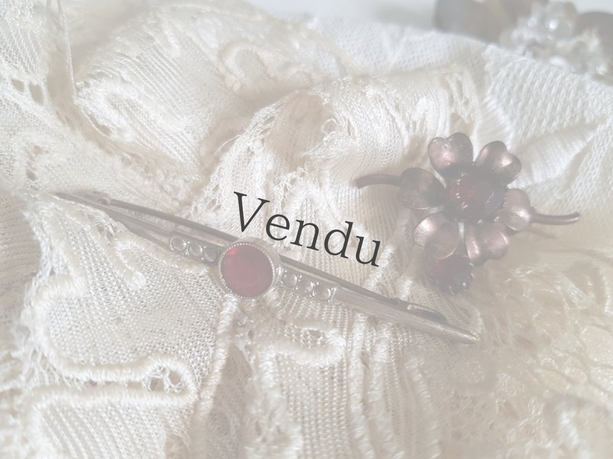 画像6: フランスアンティーク　グロゼイユ色のラインストーンブローチ (6)