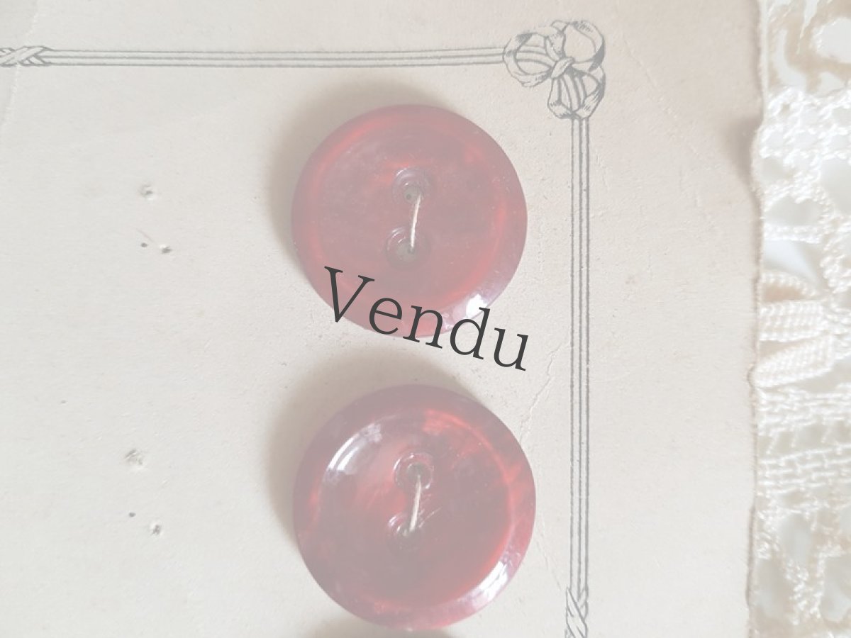 画像3: フランスアンティーク　シックなルージュのボタンシート (3)