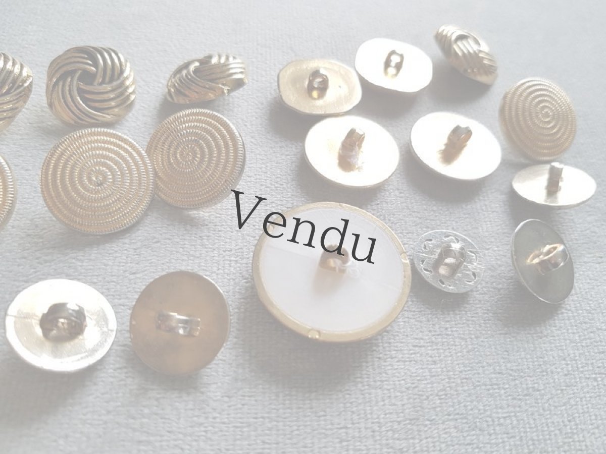 画像5: フランスヴィンテージ　ブロカントメタル風ボタンセット (5)