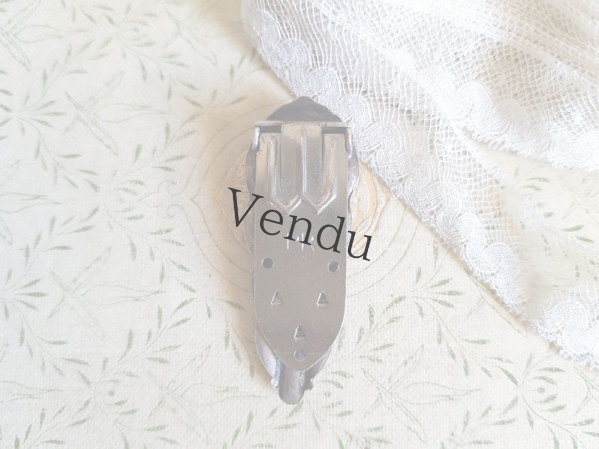 画像4: フランスヴィンテージ　ラインストーンの留め具アクセサリー (4)