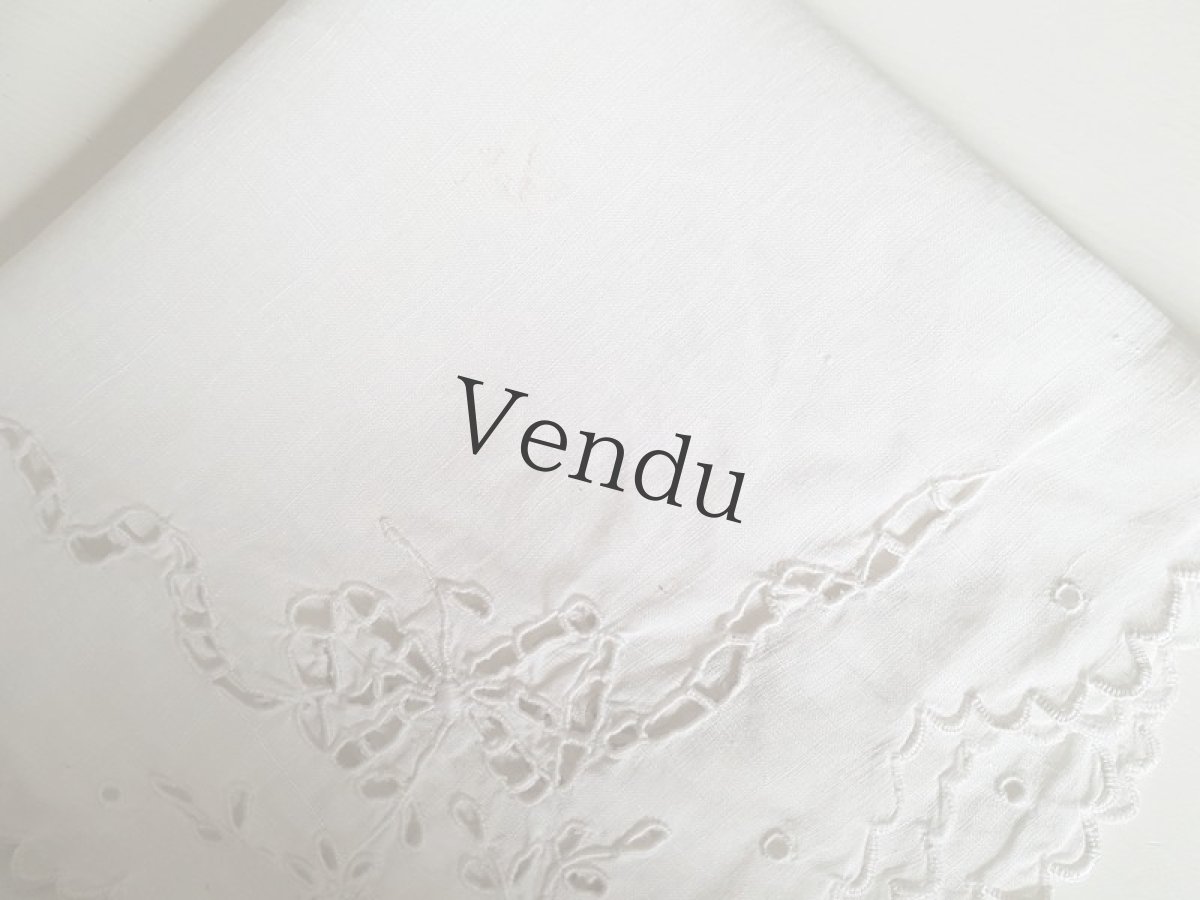 画像9: フランスアンティーク　リボンのカットワークと白刺繍のハンカチ (9)