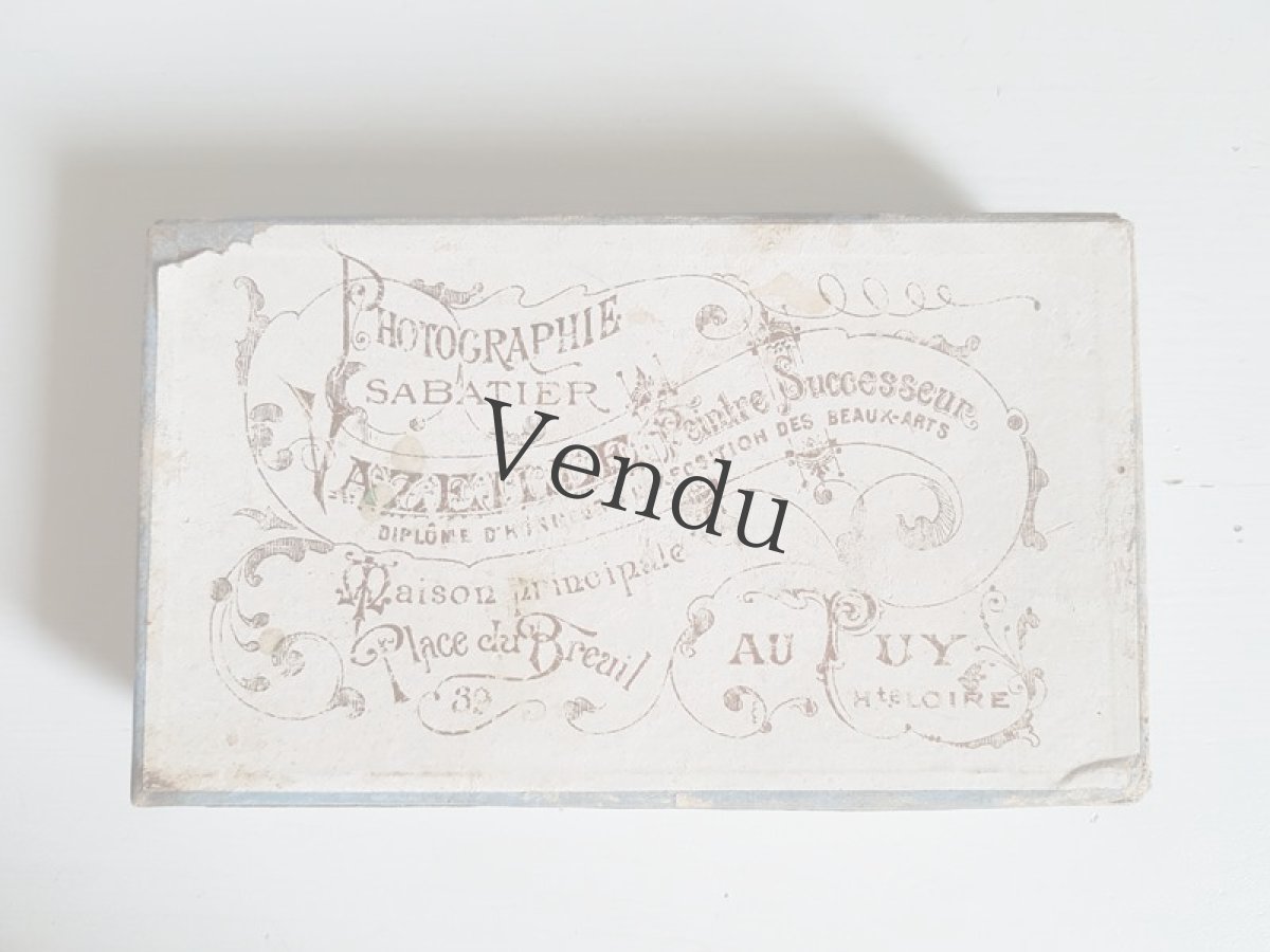 画像8: フランスアンティーク　切手付きの白い紙箱 (8)