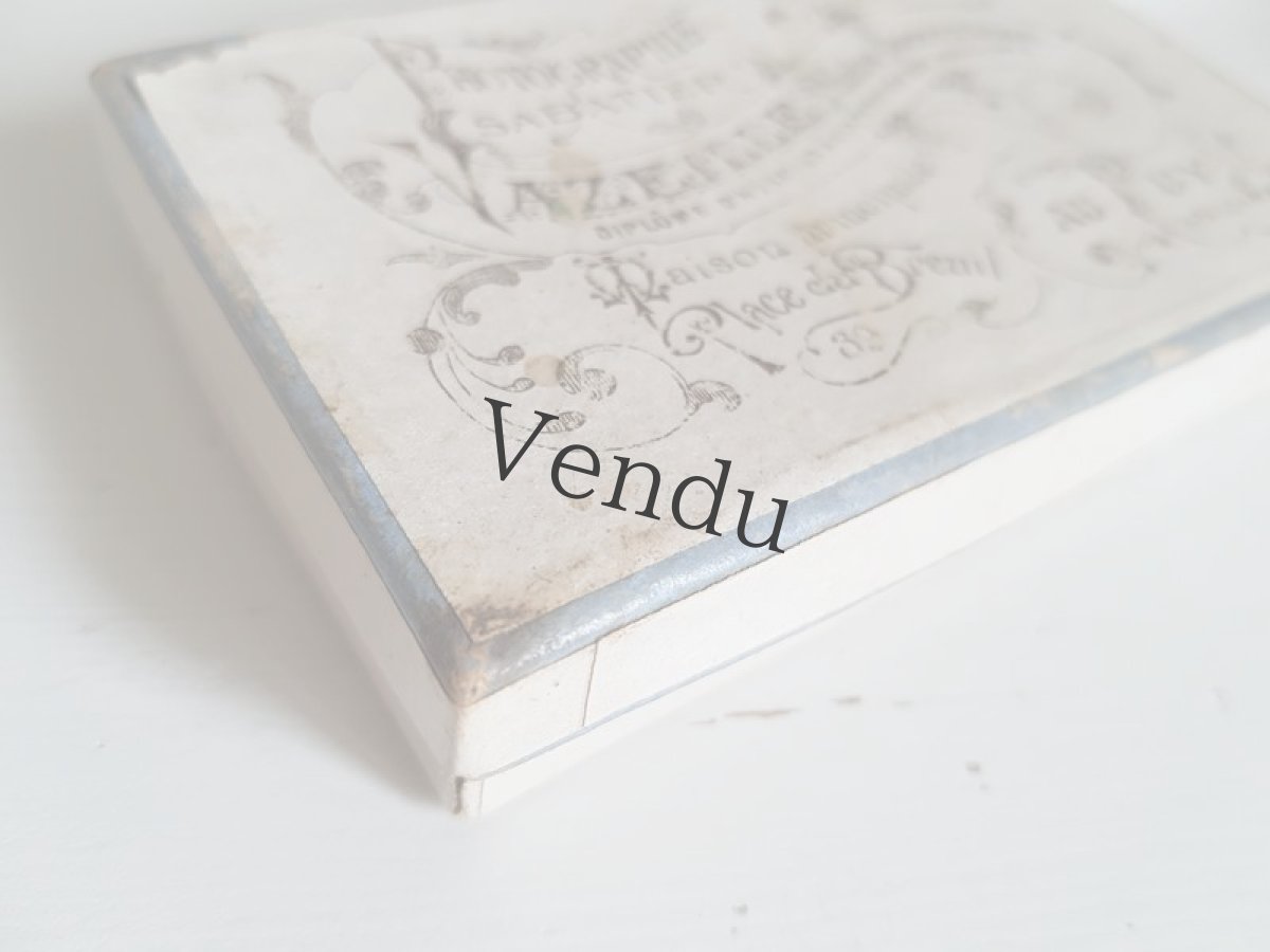画像9: フランスアンティーク　切手付きの白い紙箱 (9)
