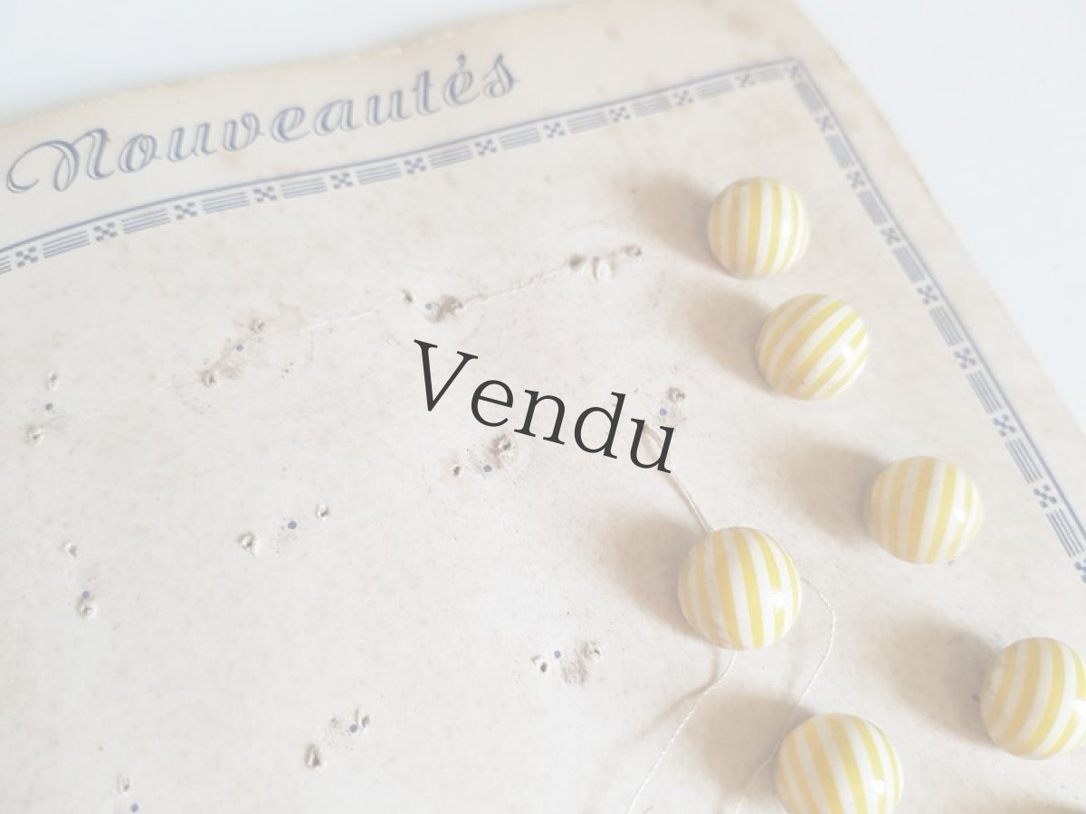 画像3: フランスヴィンテージ　ボンボンみたいなボタンのシート10mm Jaune (3)