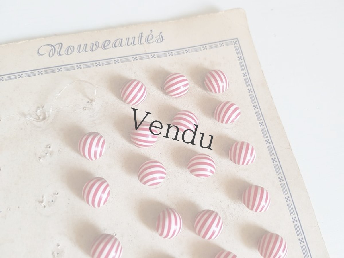 画像3: フランスヴィンテージ　ボンボンみたいなボタンのシート10mm Rouge (3)