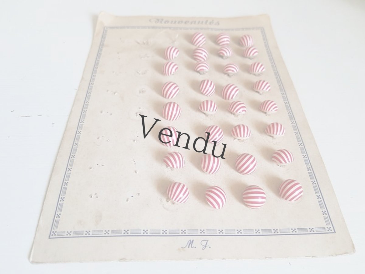 画像5: フランスヴィンテージ　ボンボンみたいなボタンのシート10mm Rouge (5)