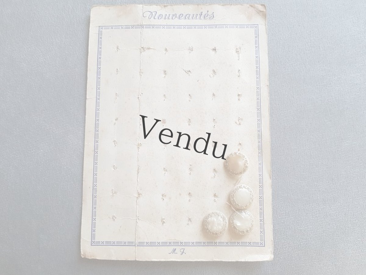 画像4: フランスヴィンテージ　ボタンシート16mm Écru (4)