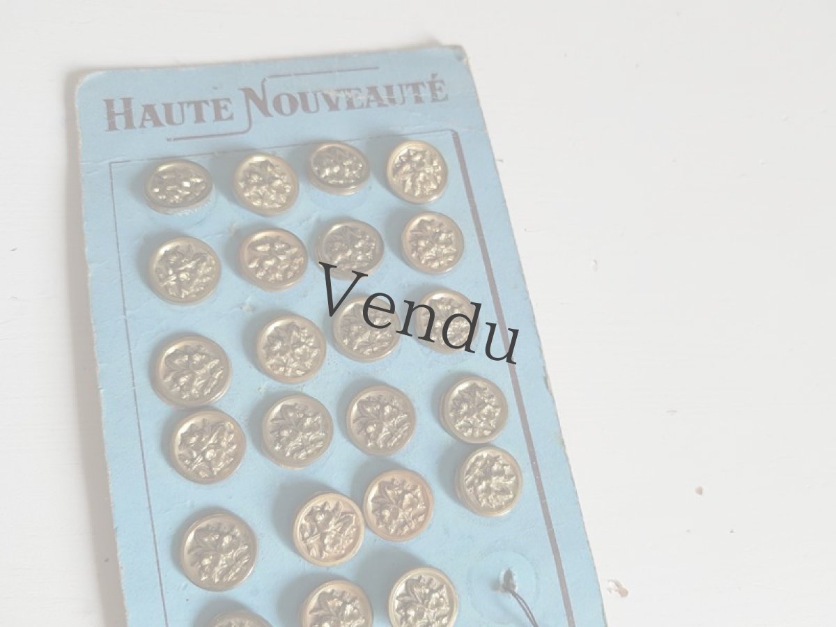 画像2: フランスヴィンテージ　ゴールドメタルボタンシート13mm (2)