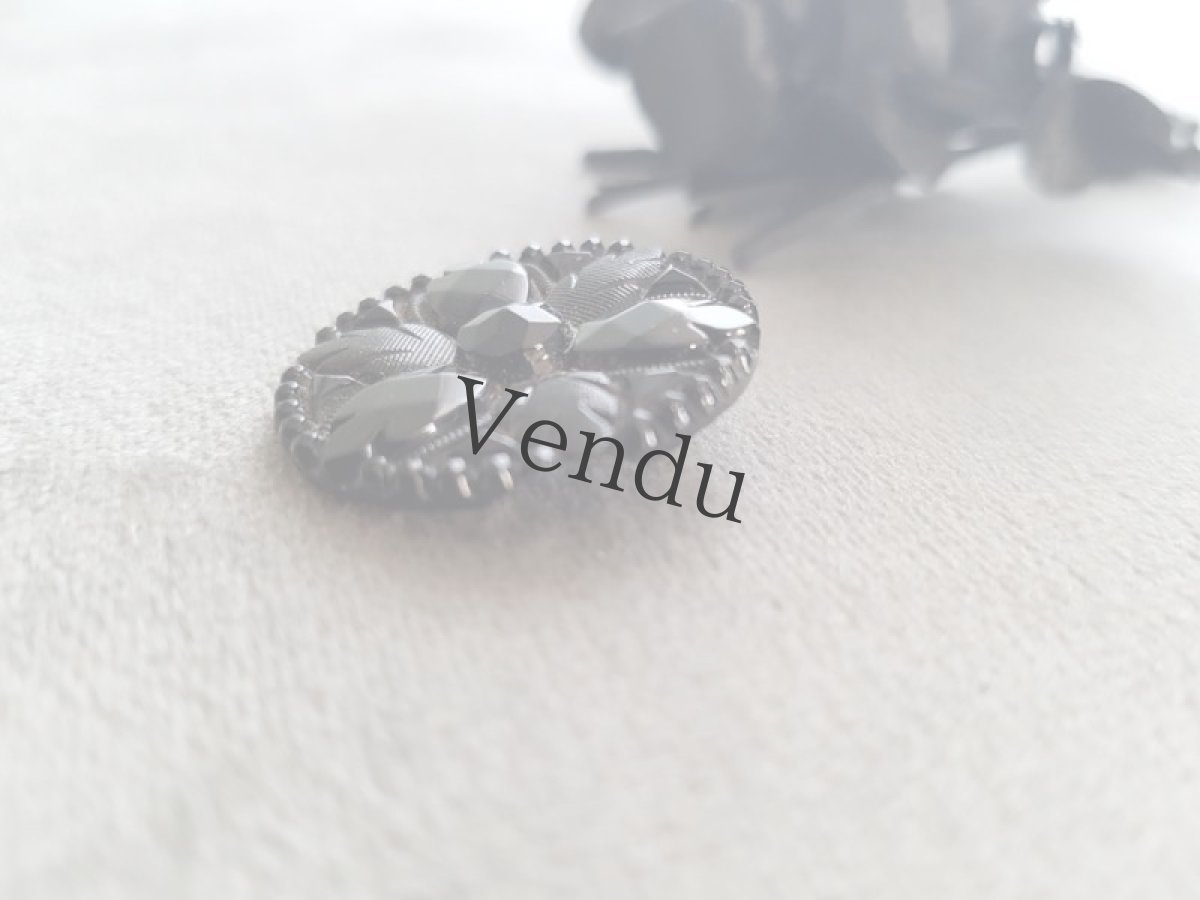 画像4: フランスアンティーク　フレンチジェットボタン27mm (4)