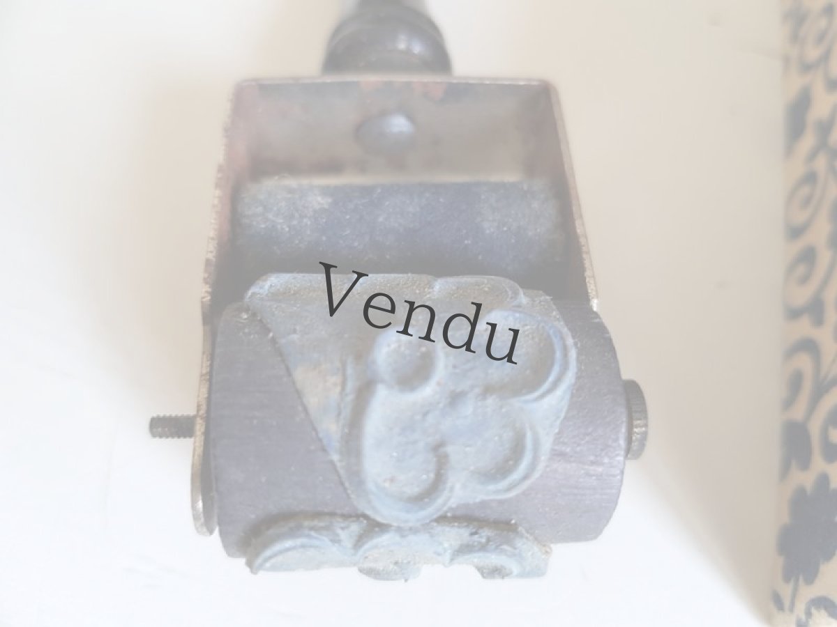 画像9: フランスアンティーク　箱入り刺繍スタンプセット　インクつき (9)