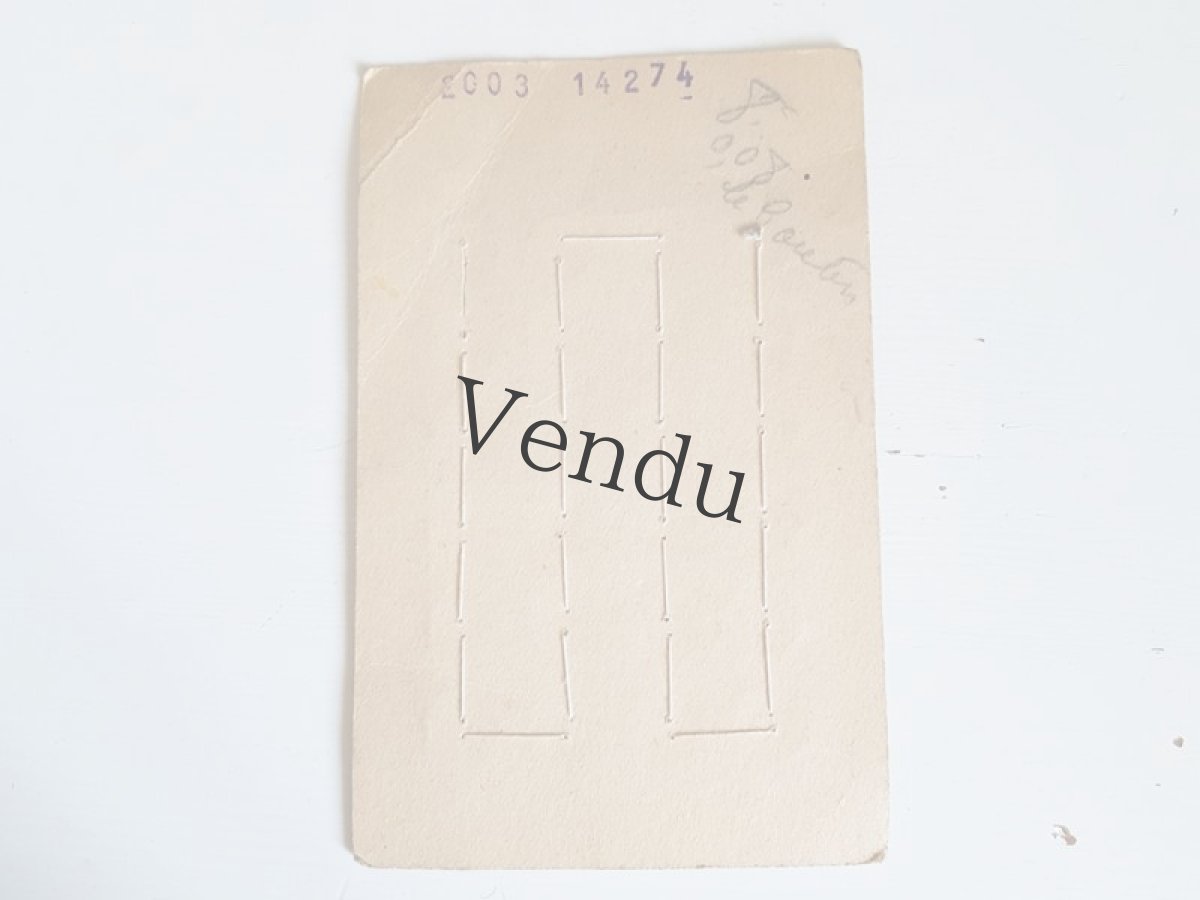 画像6: フランスヴィンテージ　青いプラスティックボタンシート Imiperl de Méru 14mm (6)