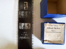 画像9: フランスヴィンテージ　1950-60 古い映画フィルム入りちいさな紙箱 (9)