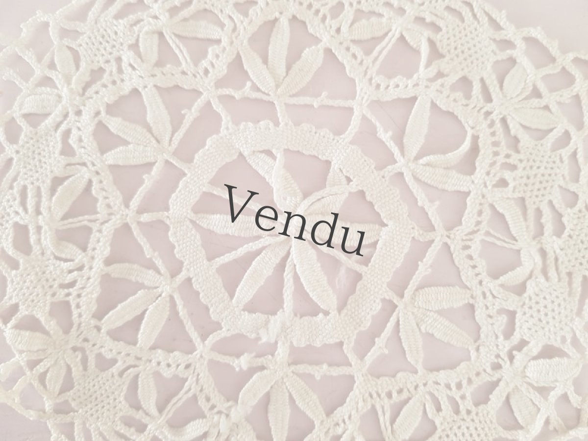 画像5: フランスヴィンテージ　少しおおきめレースモティーフ (5)