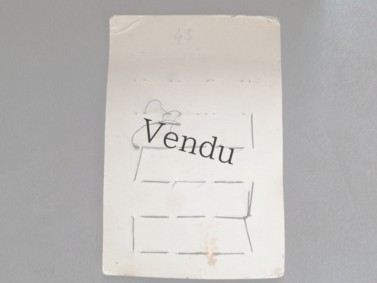 画像5: フランスヴィンテージ　渋めなボタンシート 15mm (5)