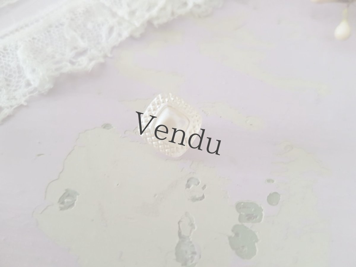 画像4: フランスヴィンテージ　パールペイントガラスボタン11mm ３個セット (4)